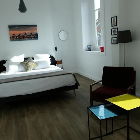Le 90 Guest house *